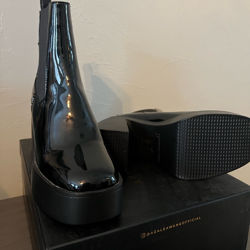 Azalea Wang Platform Heel Patent Chelsea Boots